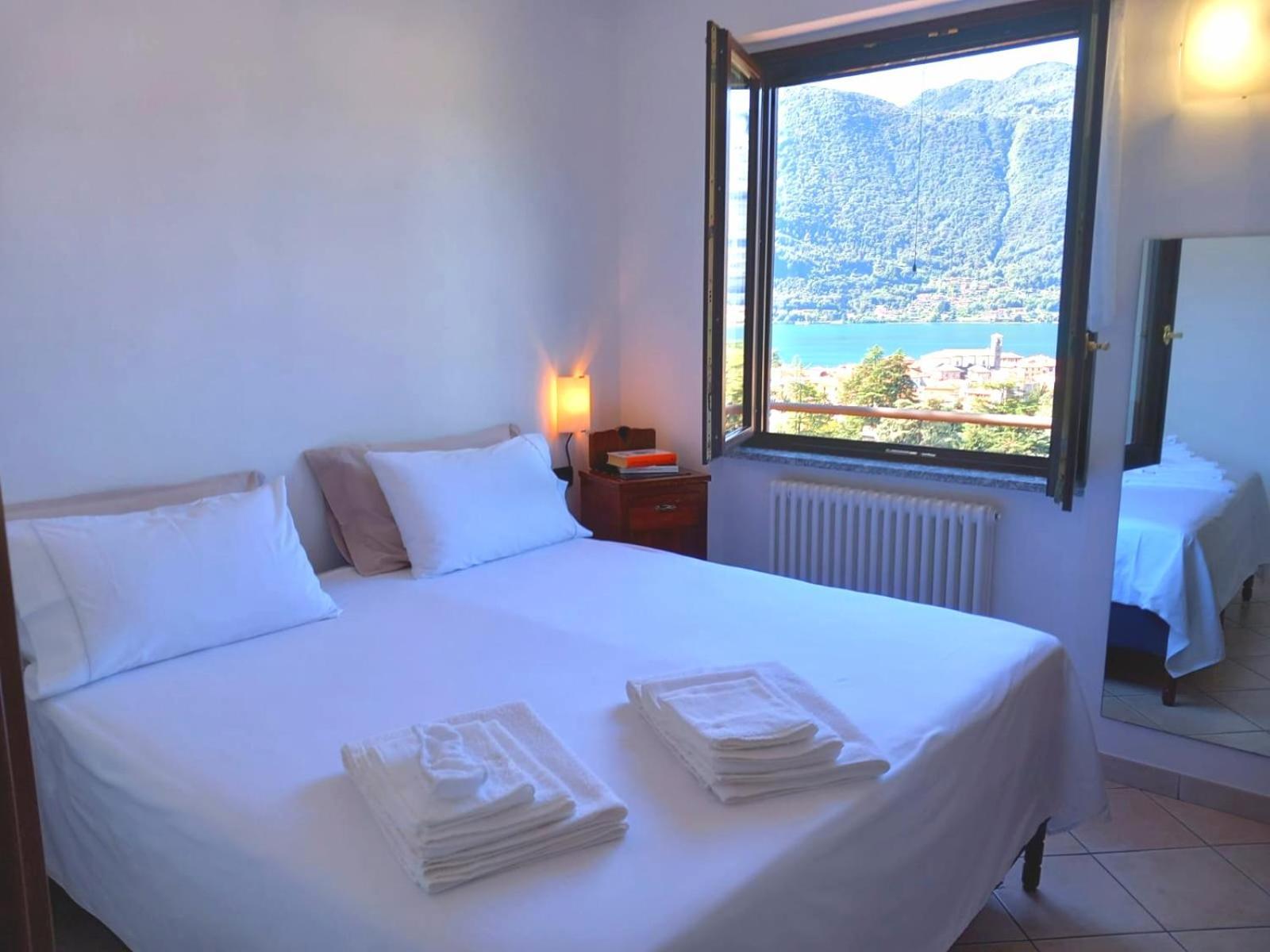 Lake And Guzzi View - Holiday Home Mandello del Lario Kültér fotó