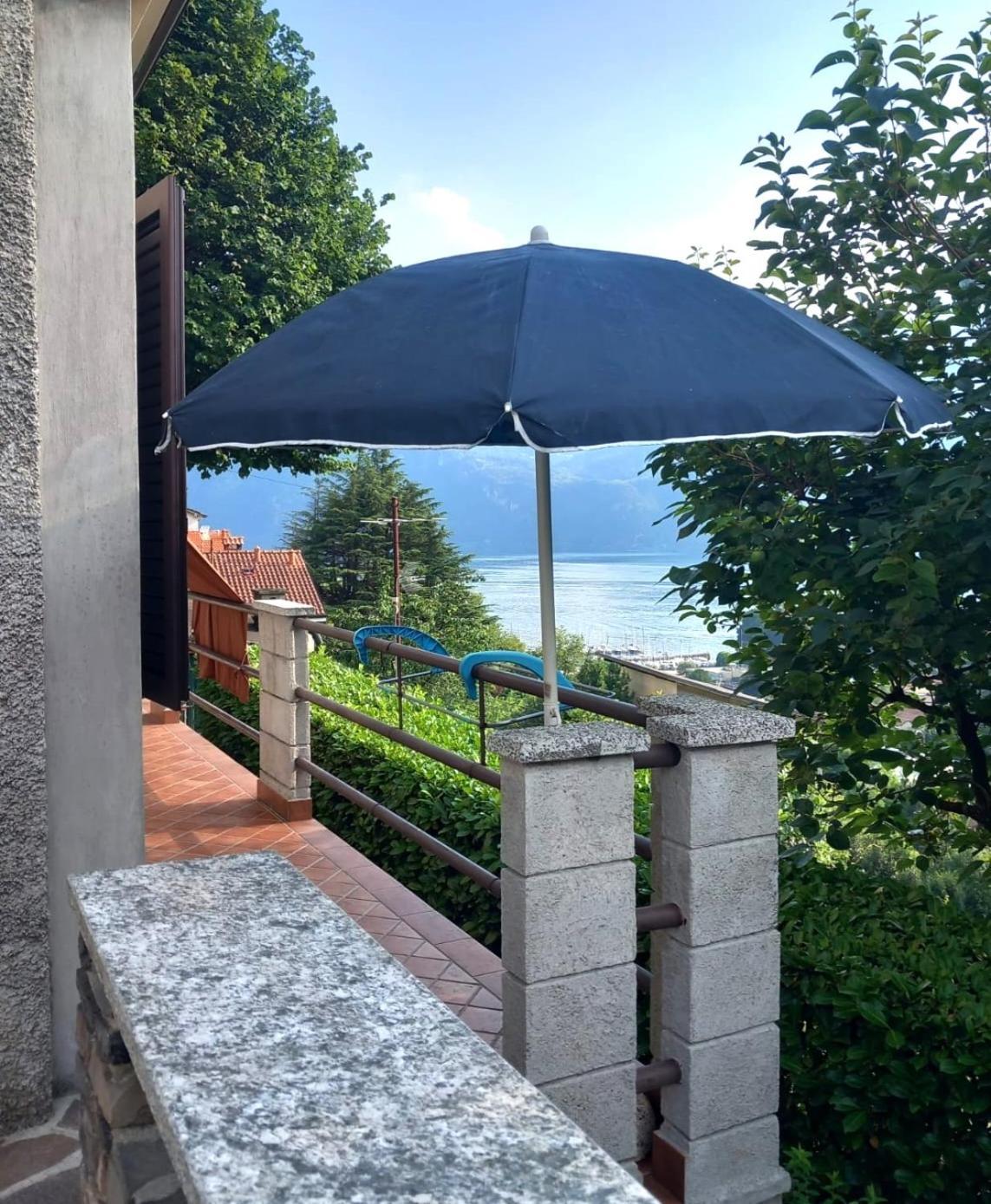 Lake And Guzzi View - Holiday Home Mandello del Lario Kültér fotó