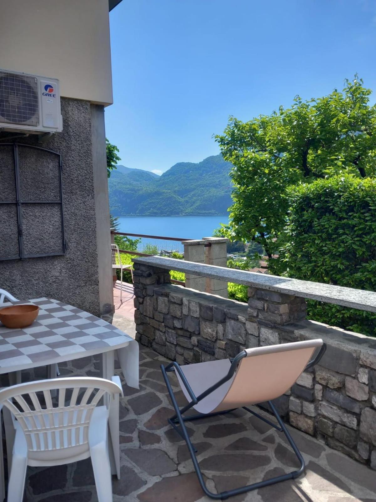 Lake And Guzzi View - Holiday Home Mandello del Lario Kültér fotó