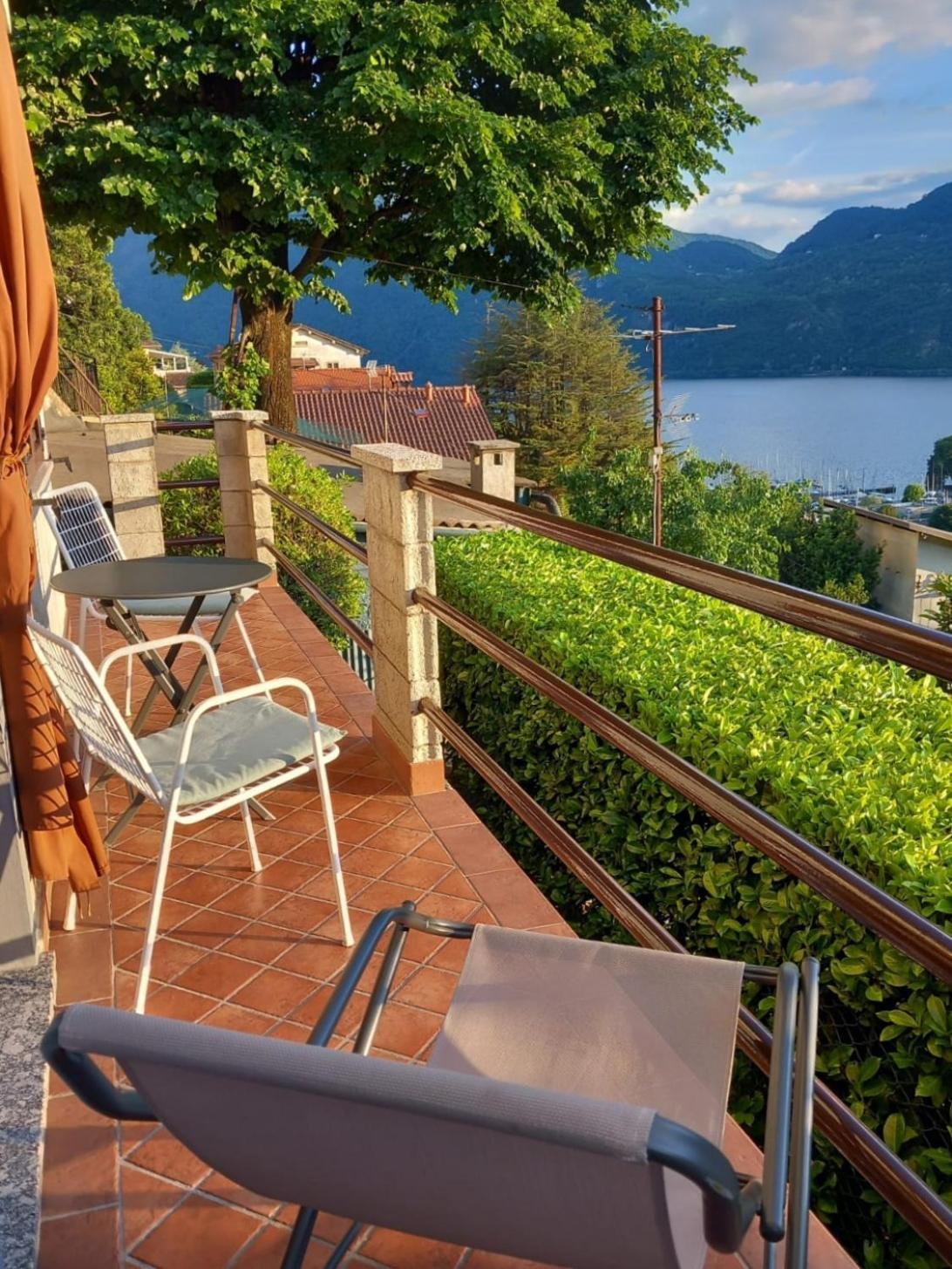Lake And Guzzi View - Holiday Home Mandello del Lario Kültér fotó